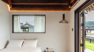 Deluxe Double Room, Patio, Mountain View | Premium bedding, pillowtop beds, free WiFi