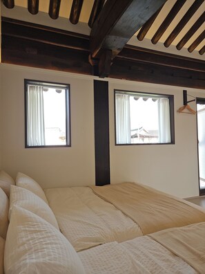 Family Deluxe Studio, City View | Free WiFi - Hwarangroo (Gyeongju)