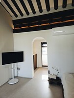 Family Deluxe Studio, City View | Free WiFi
