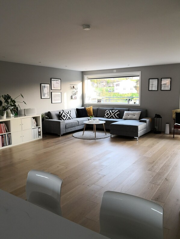 Hus - 4 sovrum | Entréinterör