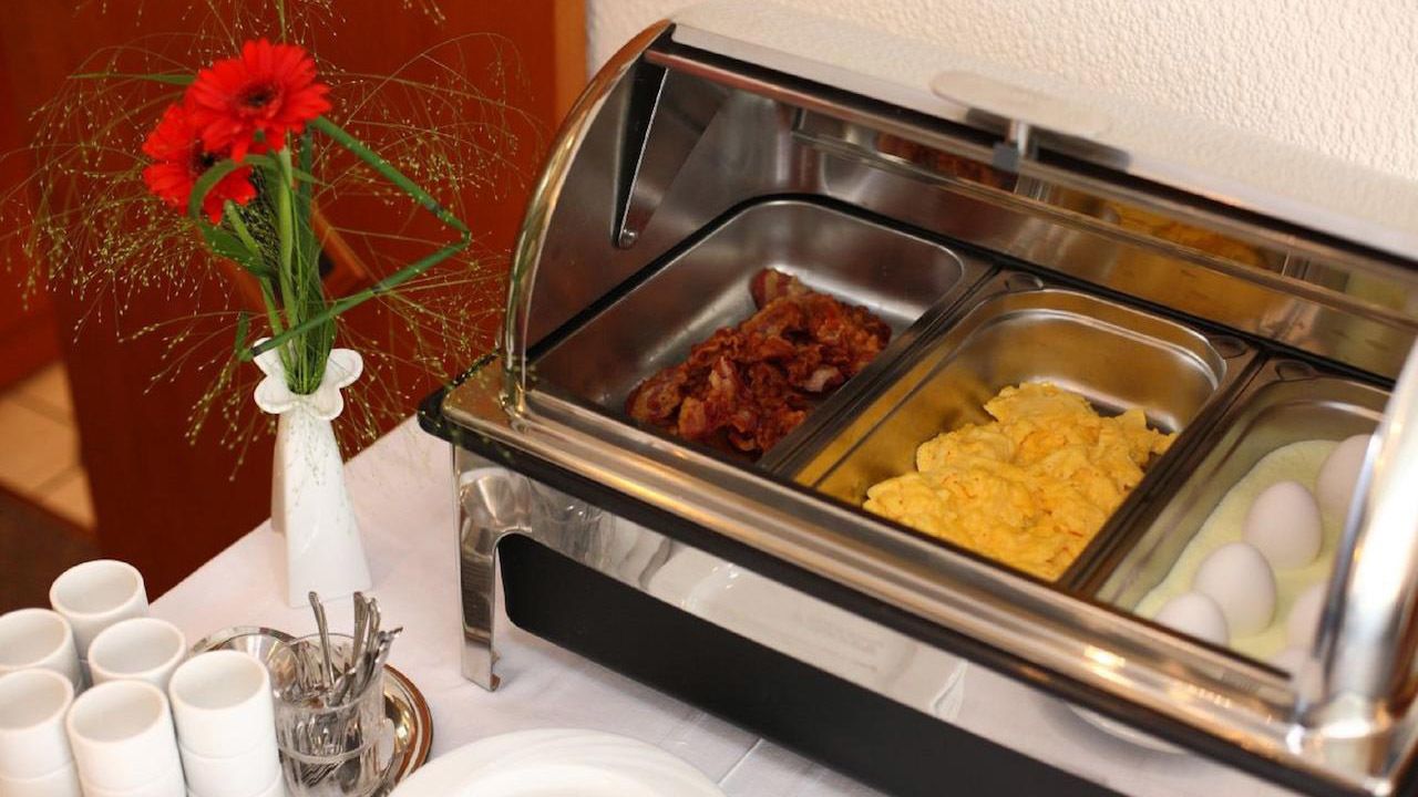 daily buffet breakfast (eur 15 per person)