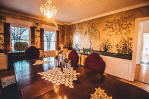 Dining - Finger Lakes Historic Wine Country Mansion (Seneca Falls)
