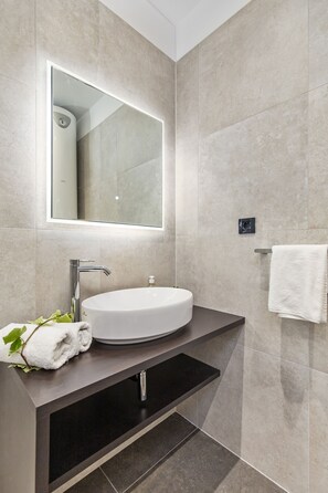 Bathroom - Apartments Rijeka IN (Rijeka)