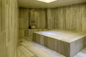 Couples treatment rooms, body treatments, deep-tissue massages - Euro Plaza Hotel (Istanbul)