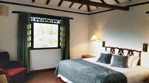 6 bedrooms