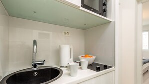 Studio | Private kitchenette - Apartment Consensus (Rijeka)