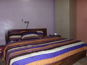 Apartment, 3 Bedrooms | Desk, iron/ironing board, free WiFi, bed sheets - De Maria Inn Apartment (Lagos)