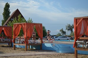 Seasonal outdoor pool