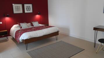 Comfort Suite, Garden View (Le Rouge et le Noir) | 1 bedroom, premium bedding, individually decorated