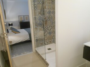 Bathroom - Chambres d'Hotes Les Palmiers (Gluiras)