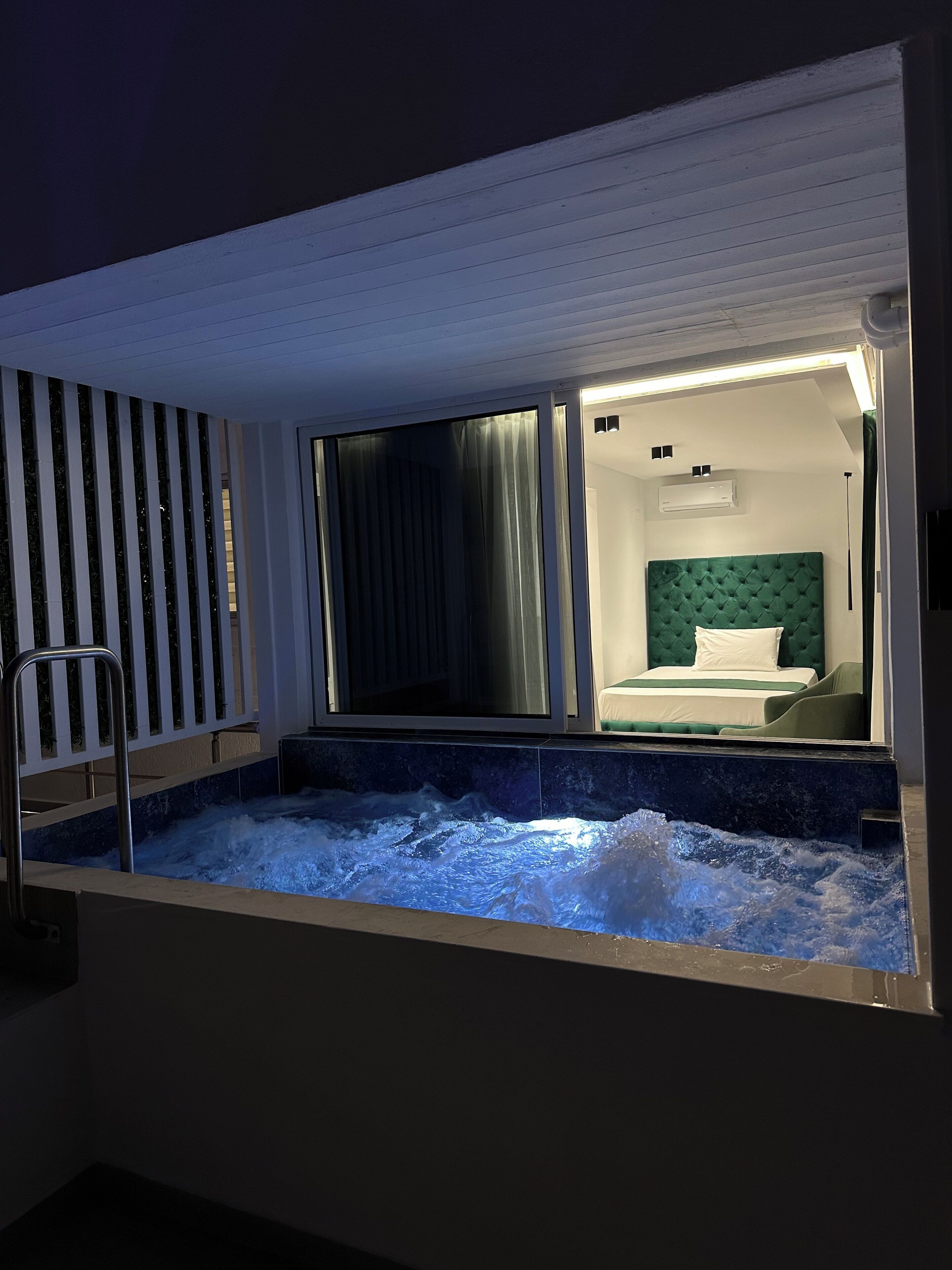 Foto - Qeparo Napolon Complex