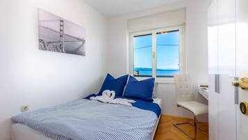 Apartment | Desk, laptop workspace, soundproofing, iron/ironing board