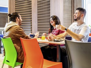 Dagelijks ontbijtbuffet (toeslag)