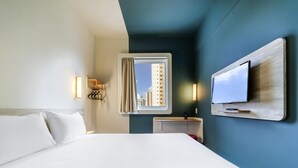 Klassieke kamer, 1 tweepersoonsbed | Een bureau, verduisterende gordijnen, gratis wifi, beddengoed