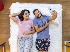 Chambre Classique, 1 lit double | Bureau, rideaux occultants, Wi-Fi gratuit, draps fournis