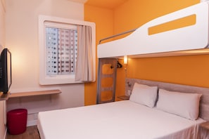 Desk, blackout drapes, free WiFi, bed sheets