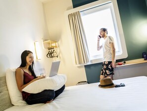 Klassieke kamer, 1 tweepersoonsbed | Een bureau, verduisterende gordijnen, gratis wifi, beddengoed