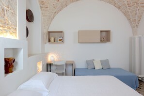 Exclusive Double or Twin Room, Multiple Beds, Garden View | Minibar, individually decorated, individually furnished, desk - Pietra pesara (Locorotondo)