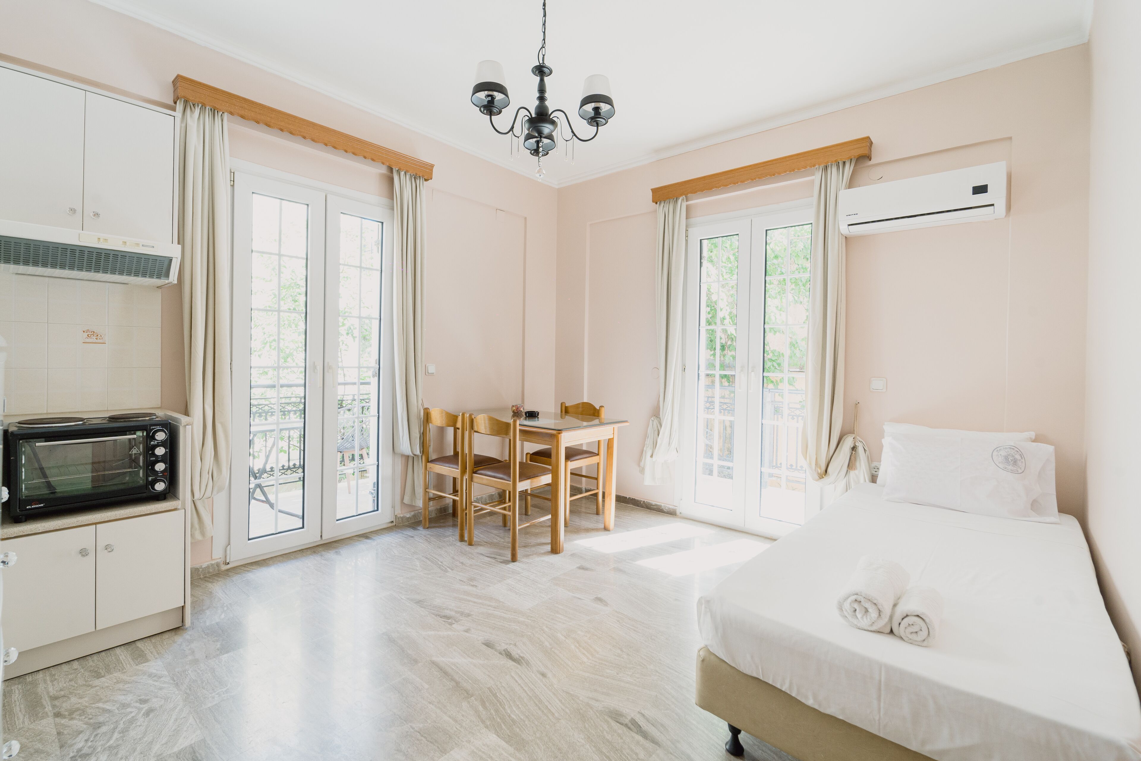 1 bedroom, iron/ironing board, Internet, bed sheets