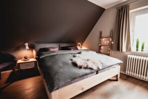 Decoración personalizada, muebles diferentes y wifi gratis