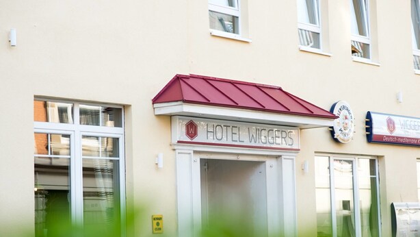 Property entrance - Hotel & Restaurant Wiggers (Bad Oldesloe)