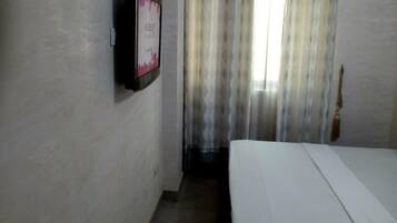 Double Room | Free cribs/infant beds, free WiFi, bed sheets