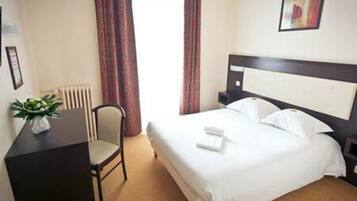 Suite | Free cribs/infant beds, free WiFi, bed sheets