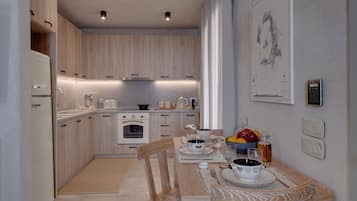 Deluxe-Villa | Eigene Küche | Großer Kühlschrank, Ofen, Herdplatte, Espressomaschine