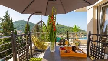 Luxury Apartment, Sea View | Terrace/patio