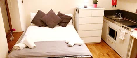 Habitación doble Deluxe | 1 habitación, tabla de planchar con plancha y wifi gratis