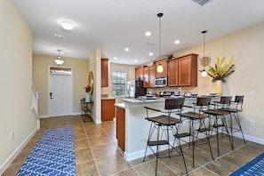 House | In-room dining