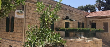 Fachada de la propiedad