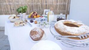 Colazione completa inclusa, servita tutte le mattine 