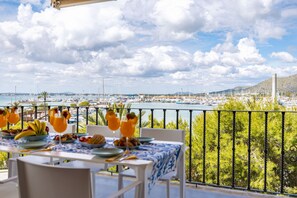 Outdoor dining - Apartamento Ciutadella 1 (Puerto de Alcudia)