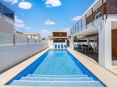 Sunny Villa with Private Pool