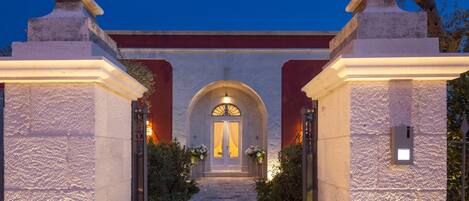 Front of property - evening/night