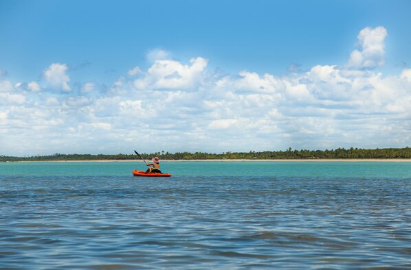 Beach nearby, white sand, free beach cabanas, sun-loungers