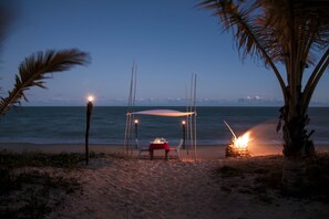Beach nearby, white sand, free beach cabanas, sun-loungers