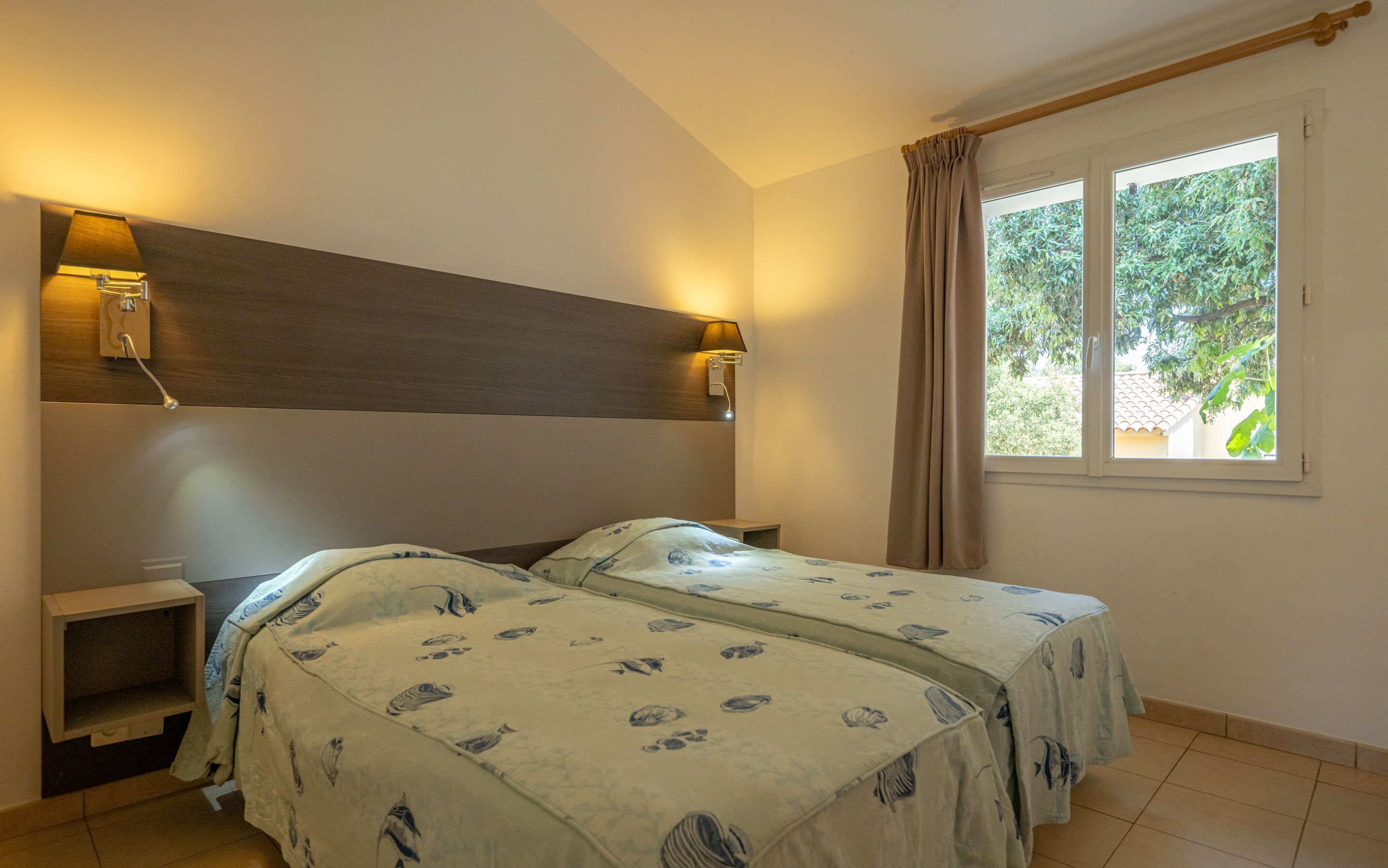 Cots/infant beds, free WiFi, individually furnished, bed sheets