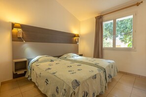 2 bedrooms, individually furnished, cribs/infant beds, free WiFi
