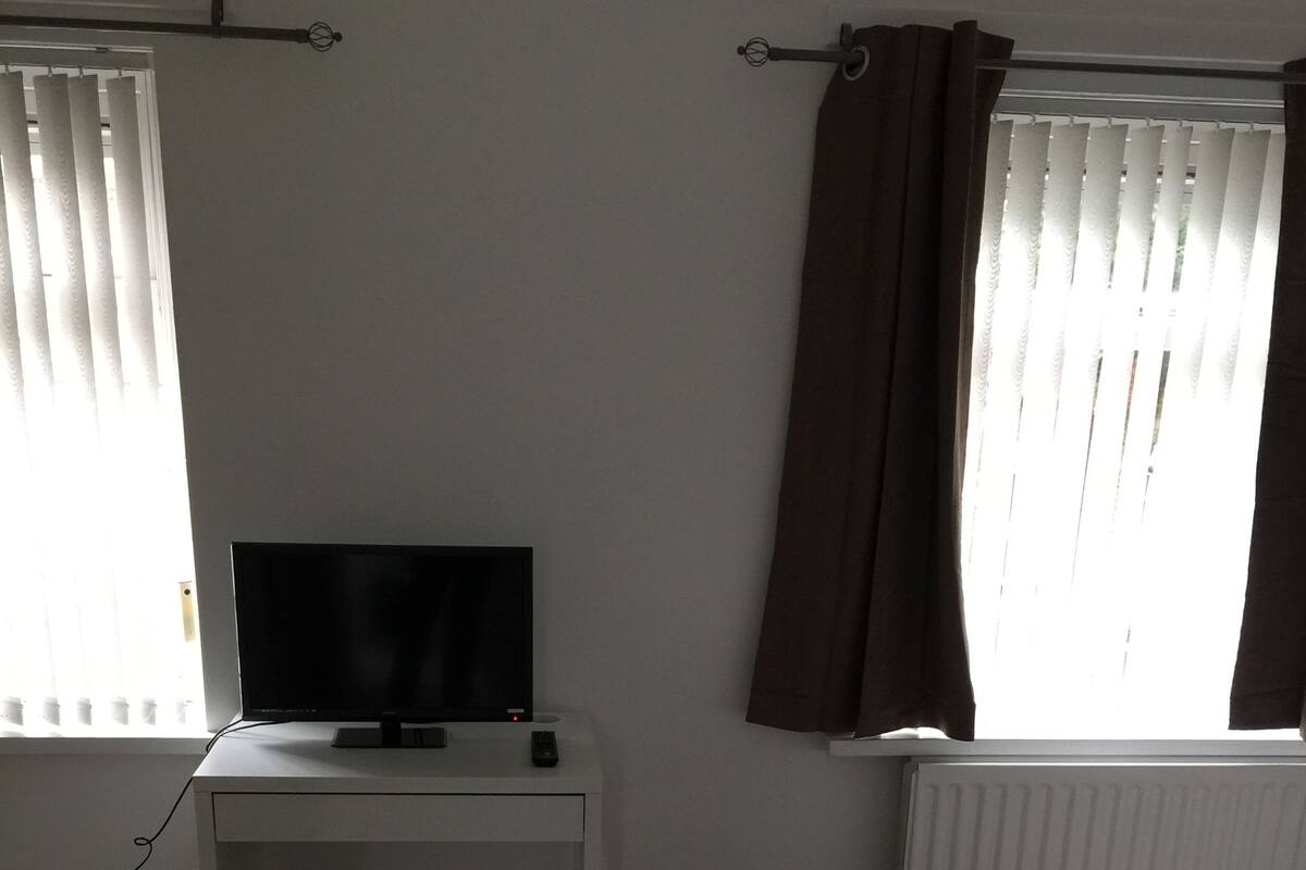 Basic Double Room | WiFi (free), bed sheets