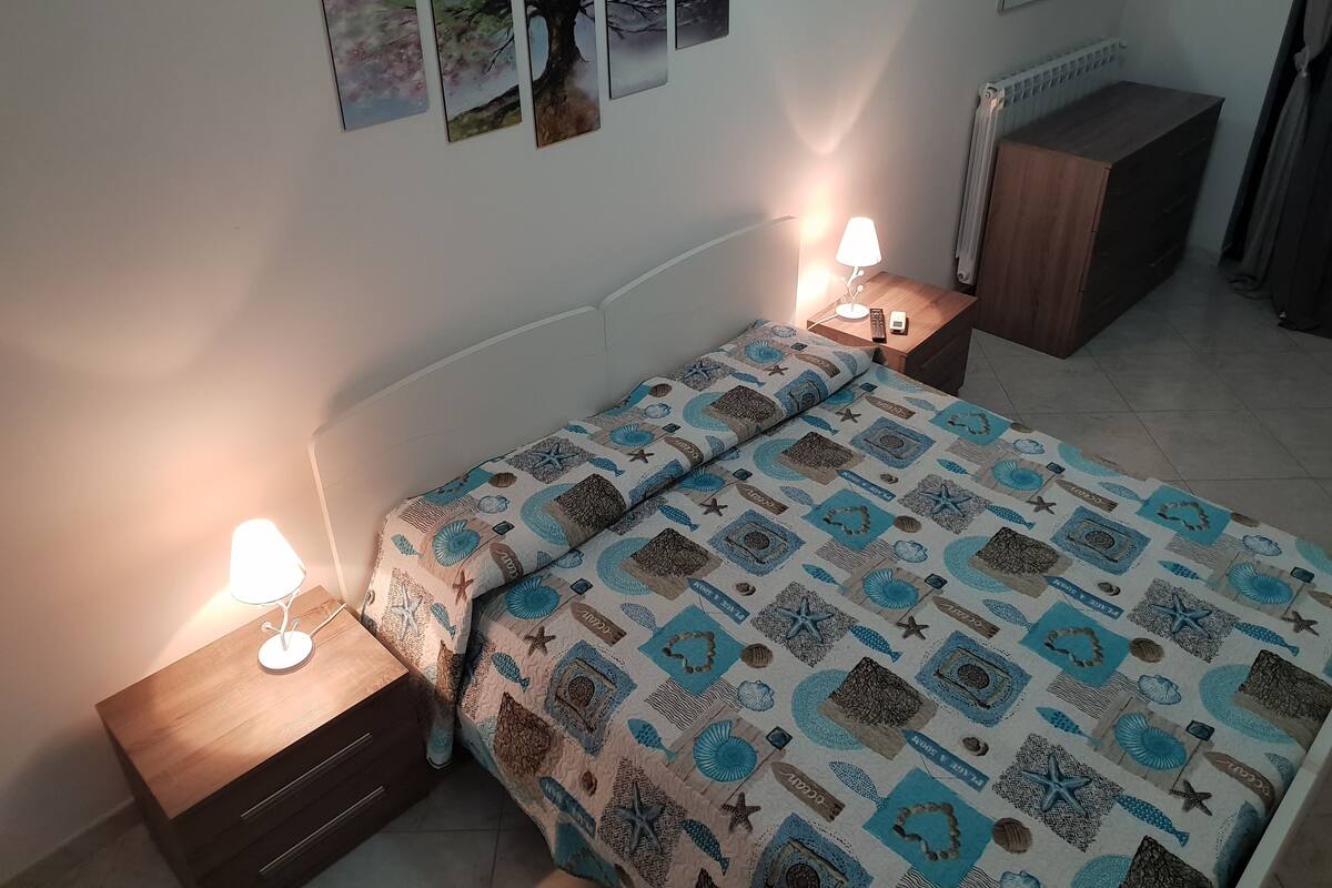 Habitación doble Confort, vista al jardín | Ropa de cama de alta calidad y camas con efecto memoria