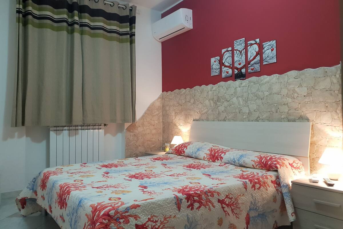 Habitación doble Elite, vista al jardín (External Bathroom) | Ropa de cama de alta calidad y camas con efecto memoria