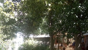 Habitación triple, vistas al patio | Vistas desde la habitación