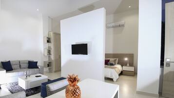 1 bedroom, desk, iron/ironing board, free WiFi