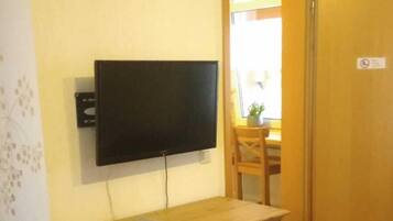Apartment, Erdgeschoss (30 m2) | Fernseher