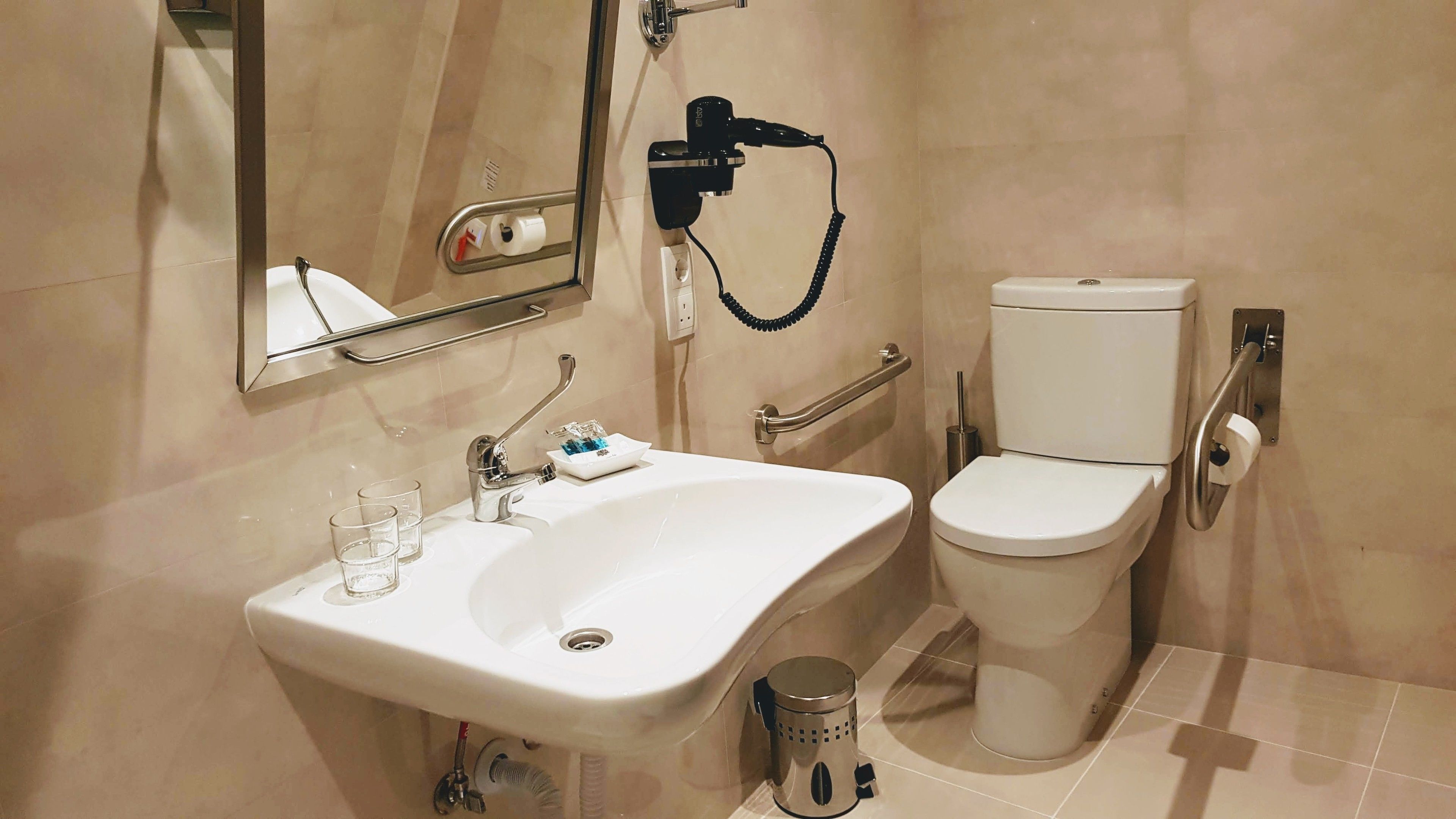 comfort double room | bathroom | shower, rainfall showerhead, hair dryer, towels