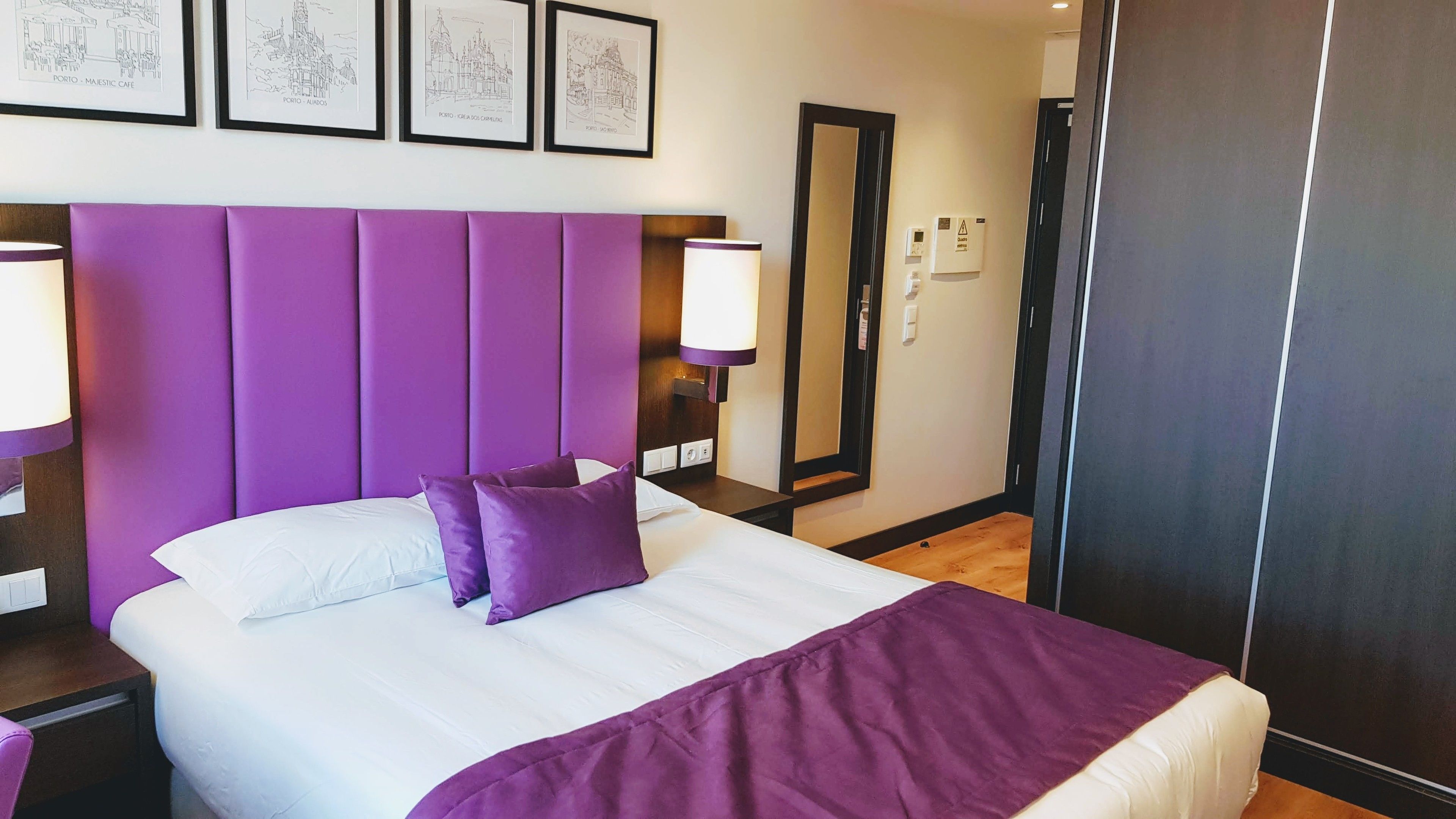 comfort double room | in-room safe, desk, laptop workspace, soundproofing