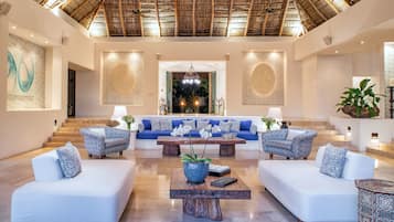 Villa de lujo | Área de sala de estar | Smart TV y Netflix