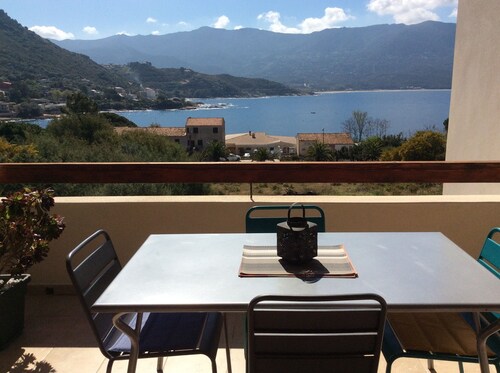 appartement climatisé avec terrasse vue pleine mer